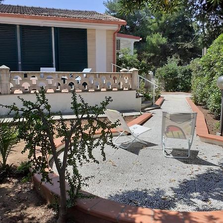 Villetta Dei Fiori, Vicino Spiaggia Di Punta Pizzo Gallipoli Exterior photo
